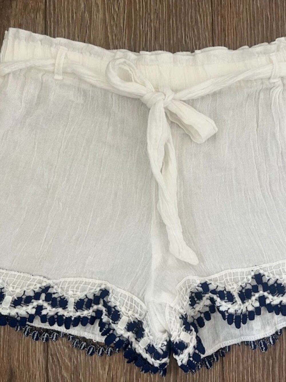 BECCA BY REBECCA VIRTUE White Blue Cover Up Belted Swim Shorts Size Small